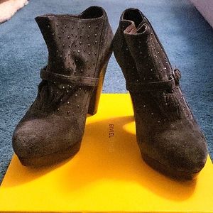 Ankle boot